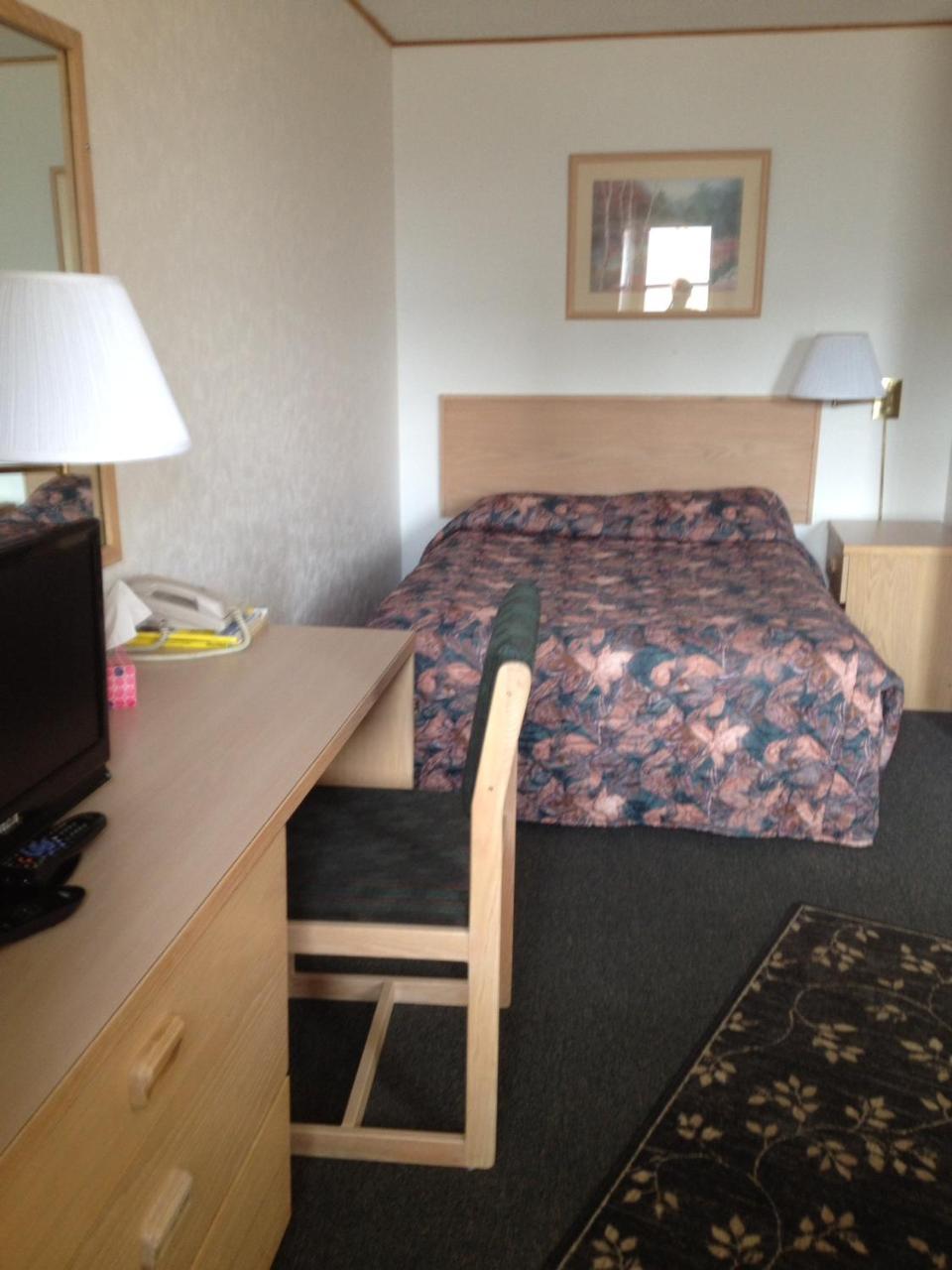 Winkys Motel Estevan ภายนอก รูปภาพ